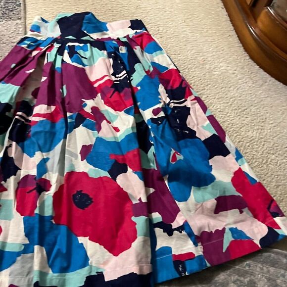 ModCloth x emilyandfin Floral Skirt xs - Picture 6 of 10